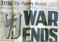 روزنامه ها به مناسبت پايان جنگ فوق العاده منتشر کرده بودند - فوق العاده ايونينگ گازت